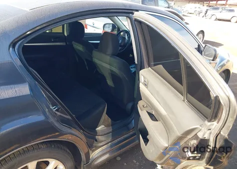 2013 Subaru Legacy 2.5I Premium z USA, uszkodzony, nr VIN 4S3BMBG68D3036574